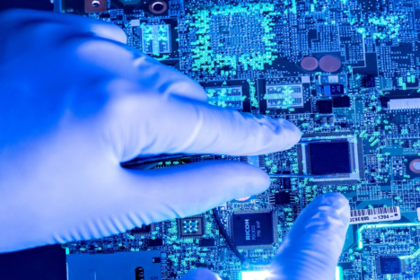 DDA & Company conseille Steliau Technology dans le cadre de l’acquisition de l’entreprise Anglaise Alpha Micro Components